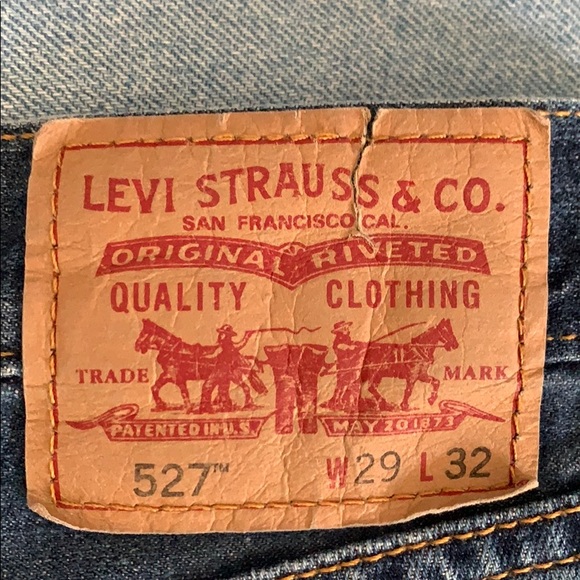 Levi’s cutoff jean shorts - Picture 3 of 4